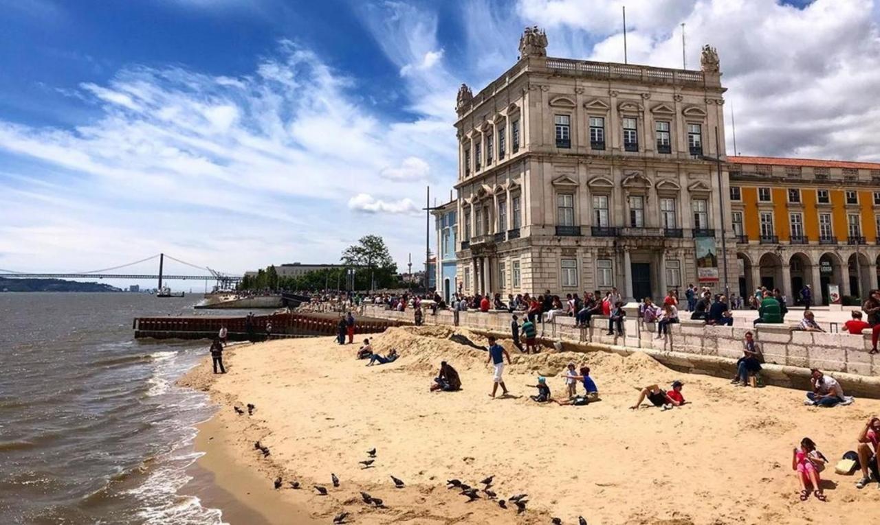 Downtown Flat With Design And Comfort At Downtown Lisbon Luaran gambar