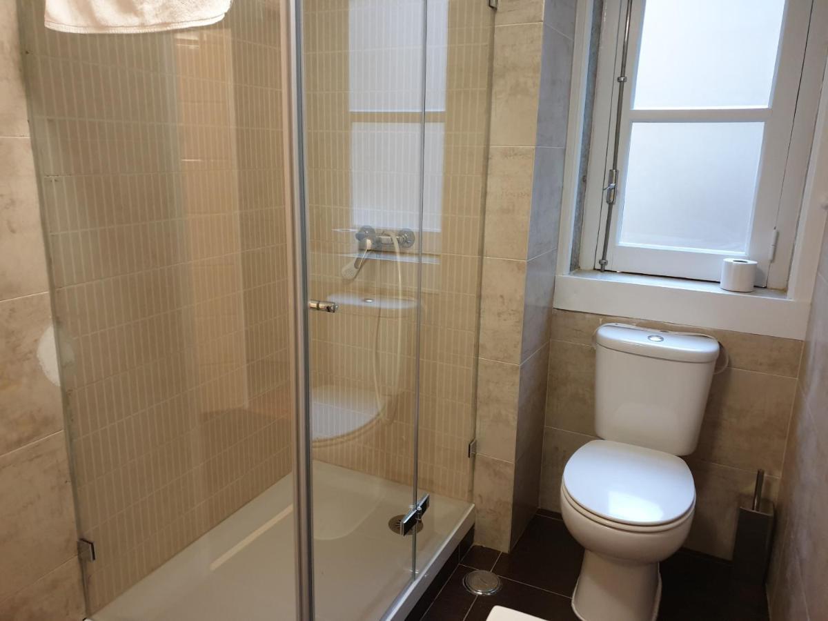 Downtown Flat With Design And Comfort At Downtown Lisbon Luaran gambar