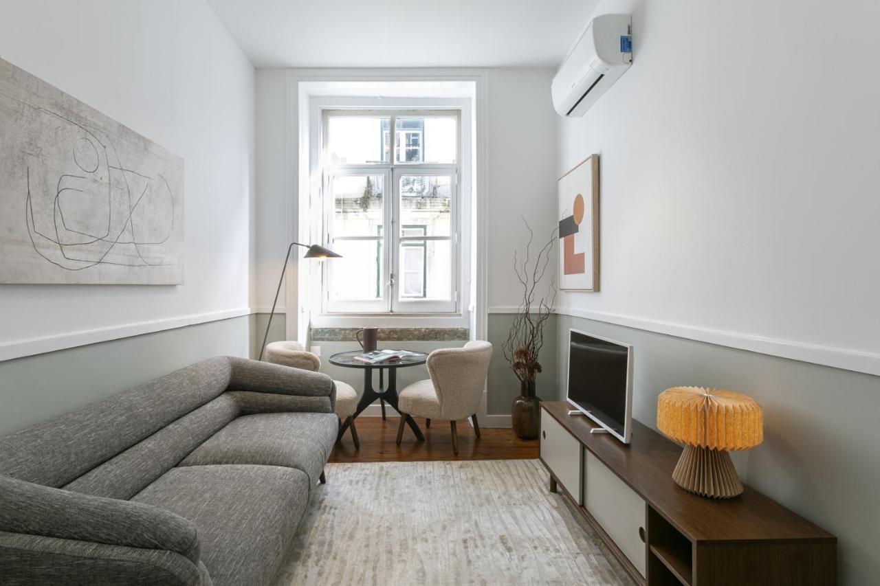 Downtown Flat With Design And Comfort At Downtown Lisbon Luaran gambar